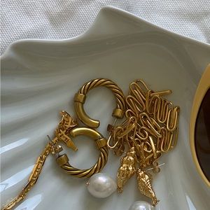 laura lombardi - Poshmark